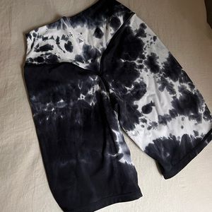 Balance Athletica / Vitality workout shorts